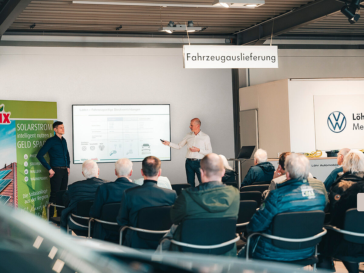 Foto des Fachvortrags zur Elektromobilität