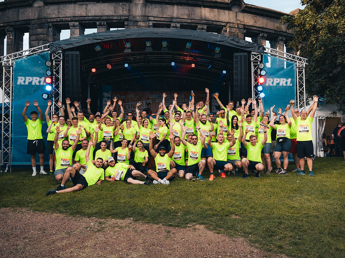 Firmenlauf B2Run 2024 Gruppenfoto