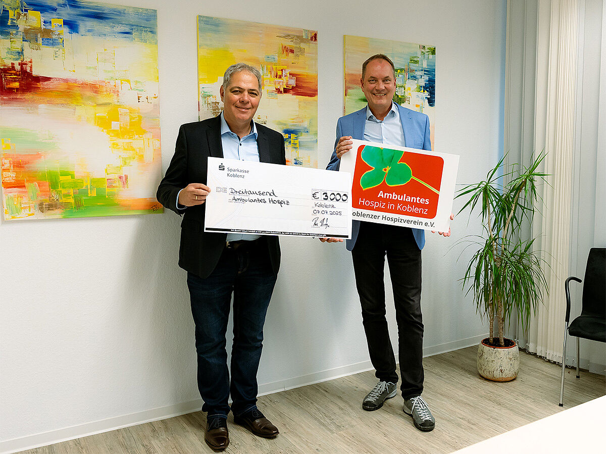 Übergabe des Spendenschecks an Koblenzer Hospizverein e.V.