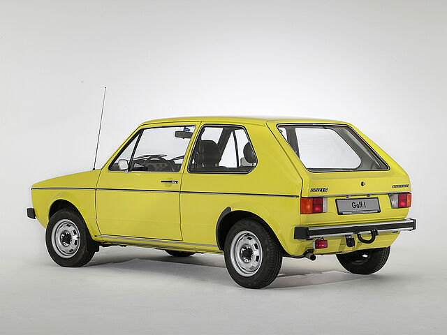 Golf I and the EA 276 concept car, the Golf predecessor from 1969 developed in Wolfsburg