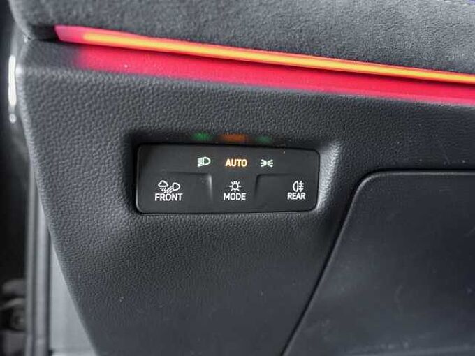 Volkswagen Passat 2,0 l TDI 4MOTION DSG R-Line AHK LEDER WP 