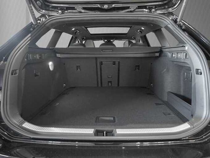 Volkswagen Passat 2,0 l TDI 4MOTION DSG R-Line AHK LEDER WP 