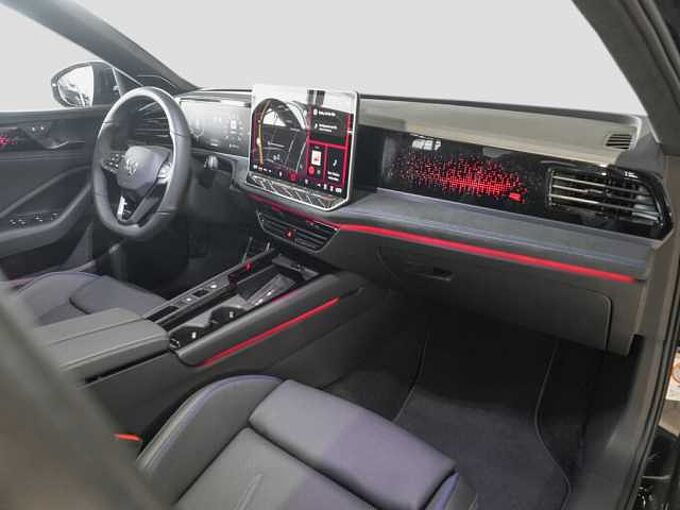 Volkswagen Passat 2,0 l TDI 4MOTION DSG R-Line AHK LEDER WP 