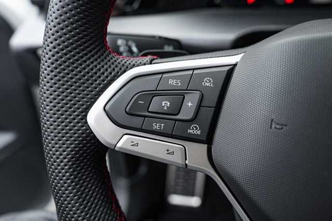Volkswagen Golf 2,0 l TSI OPF DSG GTI VAL 