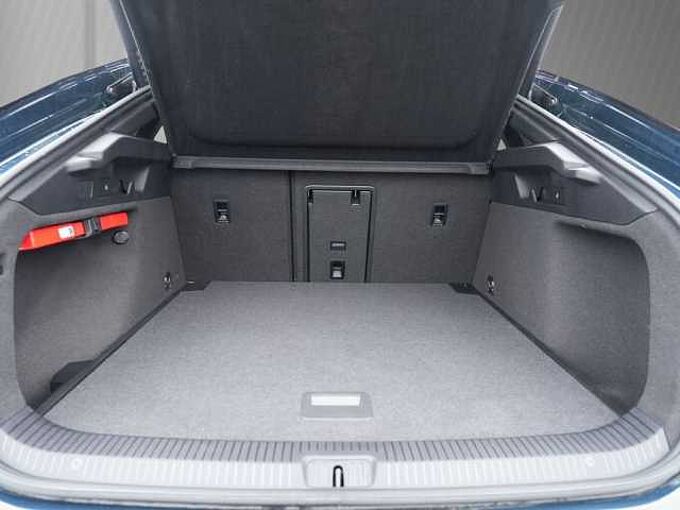 Volkswagen ID.7 Pro Lim. /MatrixLED/AR-HuD/pACC/Navi Max ID7
