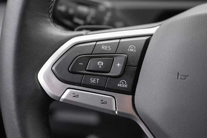 Volkswagen Tiguan 1.5 eTSI DSG GOAL /MatrixLED/AHK/ACC/Navi 