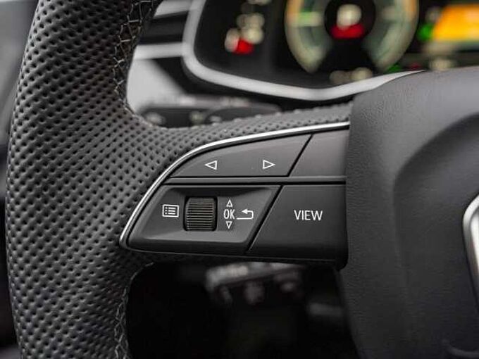 Audi Q7 60 TFSIe quattro S line 