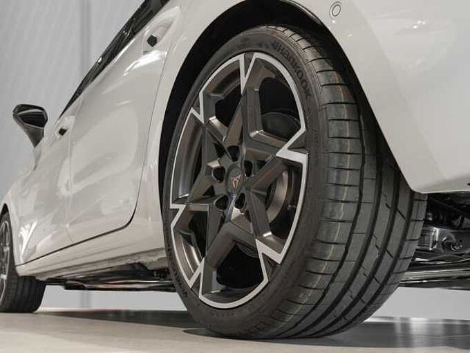 CUPRA Leon VZ 1.5 e-Hybrid DSG 