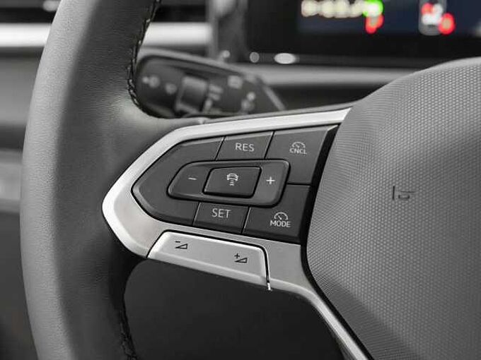 Volkswagen T-Roc 1.5 l eTSI OPF DSG Style VSA 