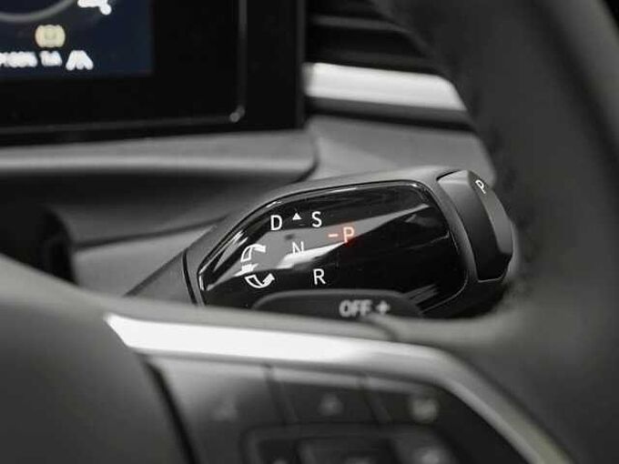 Volkswagen T-Roc 1.5 l eTSI OPF DSG Style VSA 