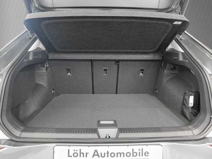 Volkswagen T-Roc 1.5 l eTSI OPF DSG Style VSA 