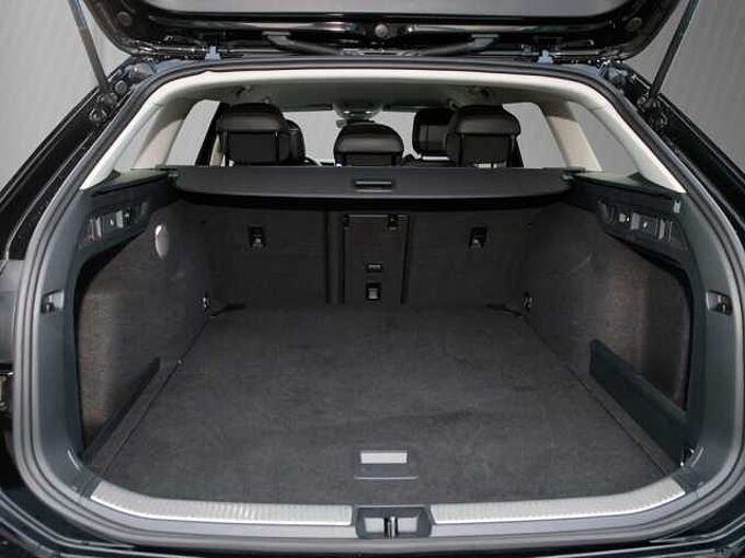 Volkswagen Passat Variant eTSI DSG Business /LED/Navi/AHK 