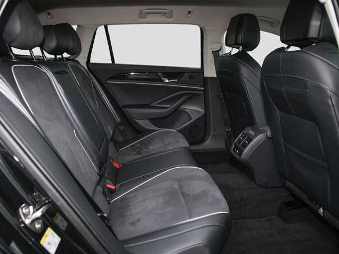 Volkswagen Passat Variant eTSI DSG Business /LED/Navi/AHK 