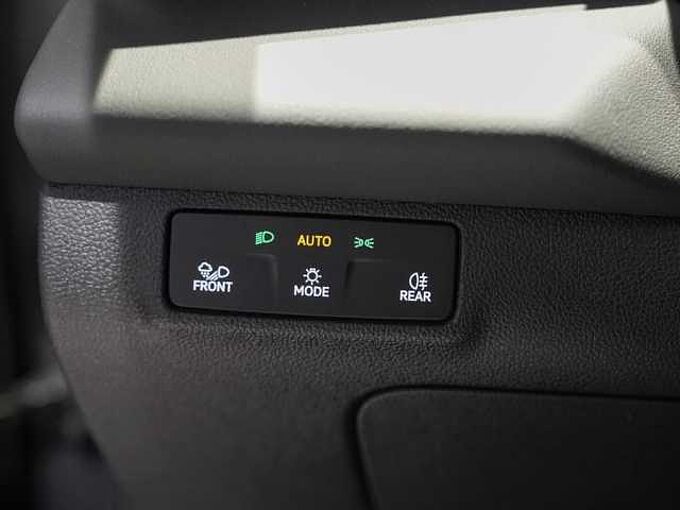 Volkswagen T-Roc 1.5 l eTSI DSG R-Line VSA 
