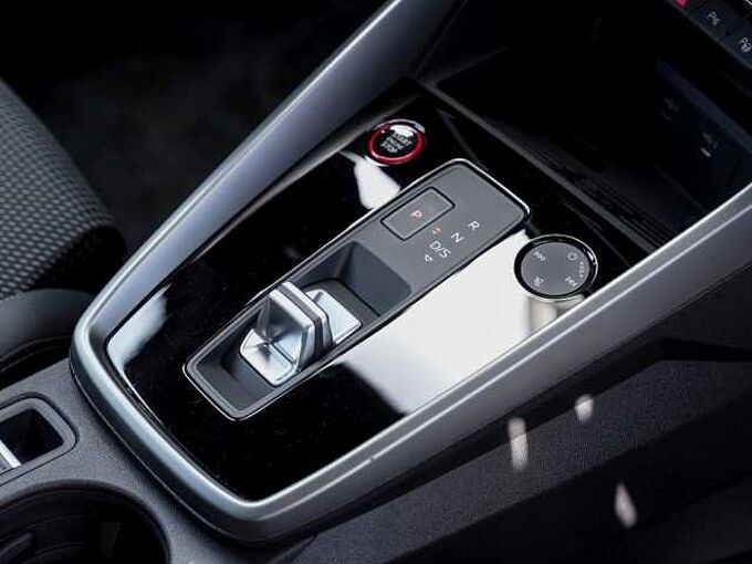 Audi S3 Sportback 2.0 TFSI quattro /Navi+/LED/ACC 