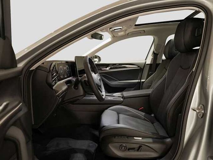Volkswagen Passat 1,5 l eHybrid OPF DSG Elegance VAL 