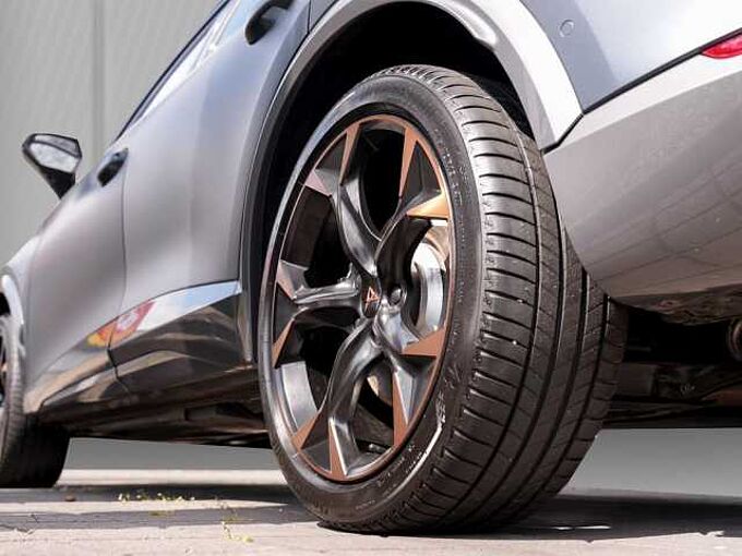 CUPRA Formentor VZ e-Hybrid DSG /Navi/AHK/RFK/LED/ACC 