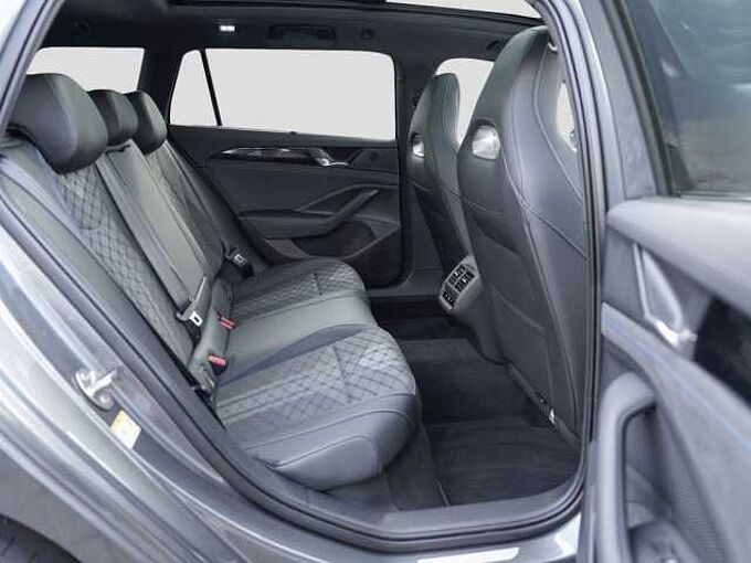 Volkswagen Passat Variant 2.0 TDI DSG 4Motion R-Line /AHK 
