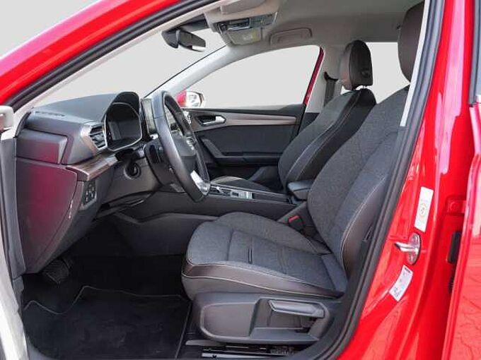 SEAT Leon SP 1.5 eTSI DSG Xcellence /LED/Navi/AHK 