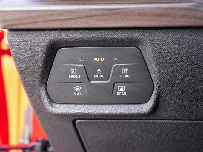 SEAT Leon SP 1.5 eTSI DSG Xcellence /LED/Navi/AHK 