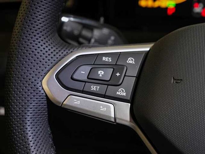 Volkswagen Tiguan 1,5 l eTSIDSG R-Line VSA 