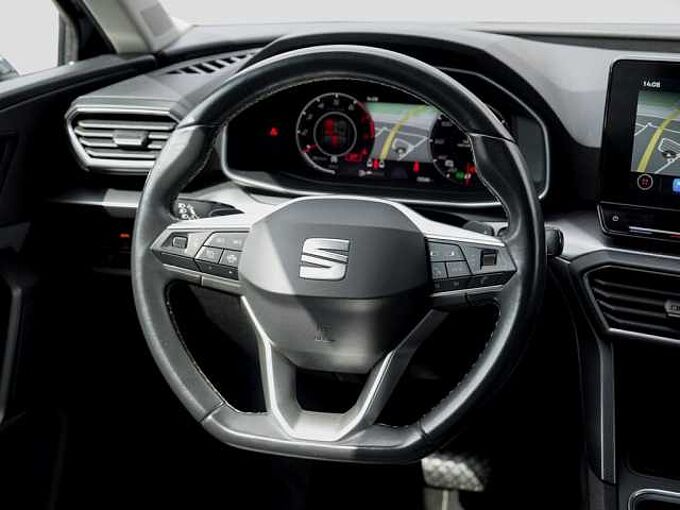 SEAT Leon 1.0 eTSI DSG Style /Navi+/LED/RFK/GRA 
