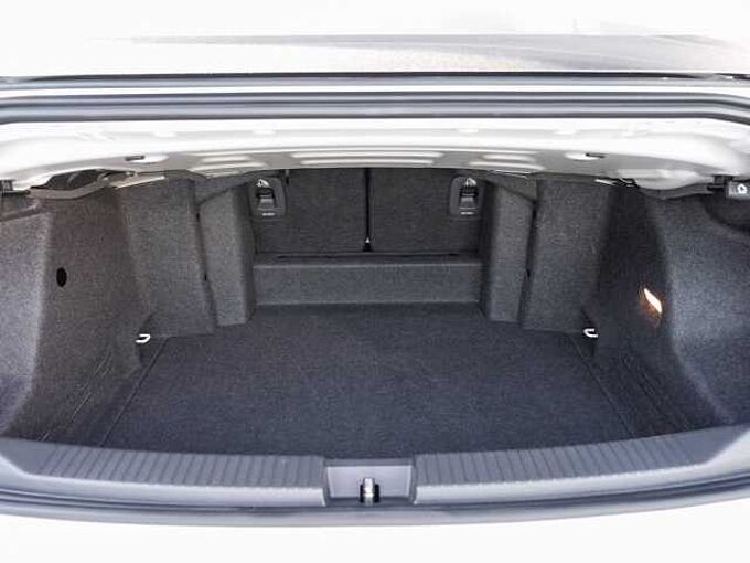 Volkswagen T-Roc Cabriolet 1.5 TSI DSG R-Line /Navi/LED/RFK Cabrio