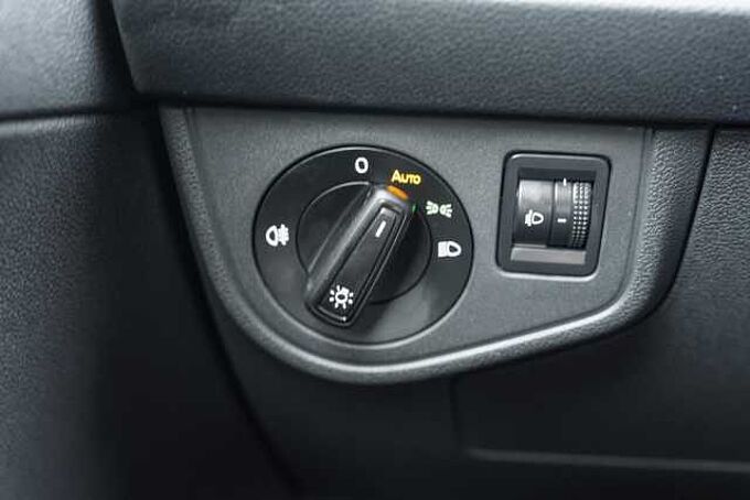 Volkswagen Taigo 1.5 TSI DSG GOAL + /Navi/LED/ACC/AHK/RFK 
