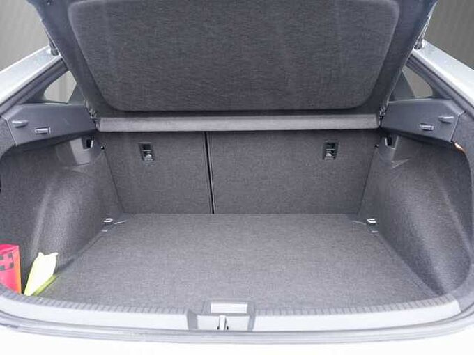 Volkswagen Taigo 1.5 TSI DSG GOAL + /Navi/LED/ACC/AHK/RFK 
