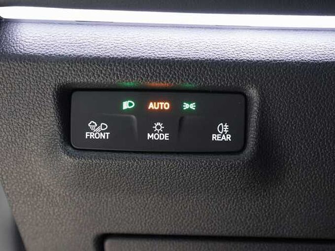 Volkswagen Tiguan 1,5 l eHybrid DSG R-Line AHK GSD NAVI WP 
