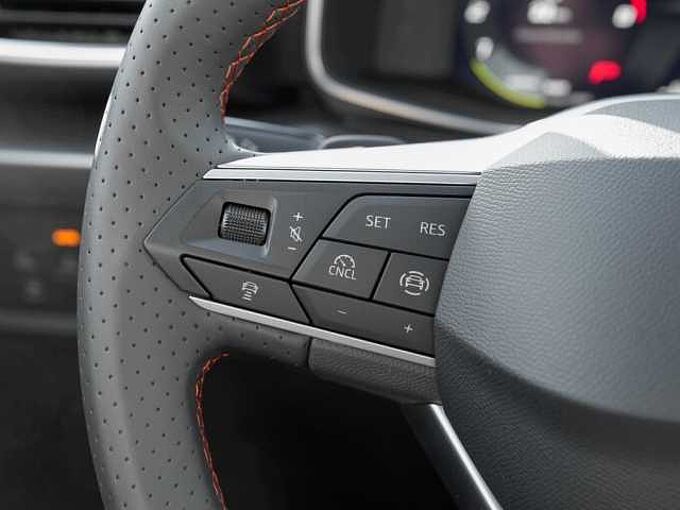 SEAT Leon 1.5 eTSI FR 