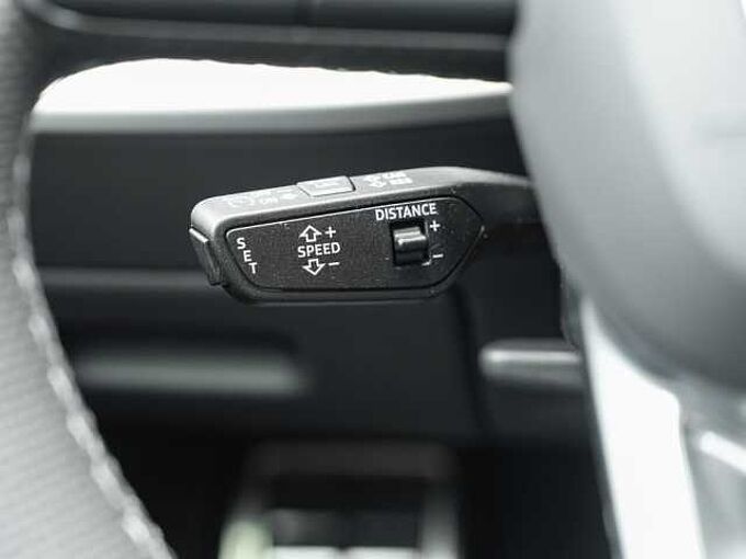 Audi Q8 60 TFSI e quattro Pano Matrix-LED AHK 