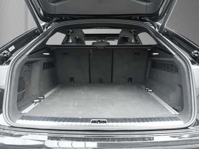 Audi Q8 60 TFSI e quattro Pano Matrix-LED AHK 