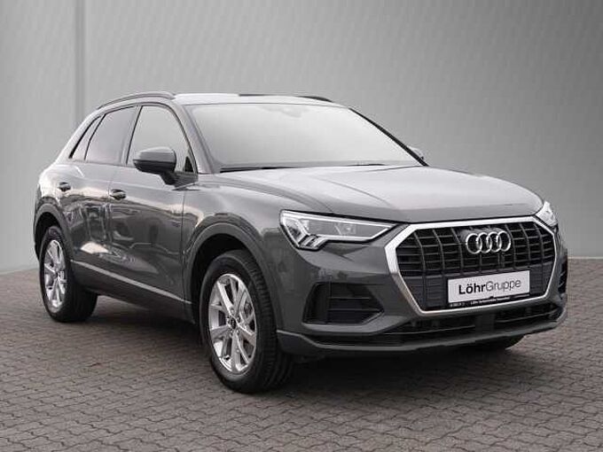 Audi Q3 45 TFSIe S tronic / Navi Plus / LED / RFK 
