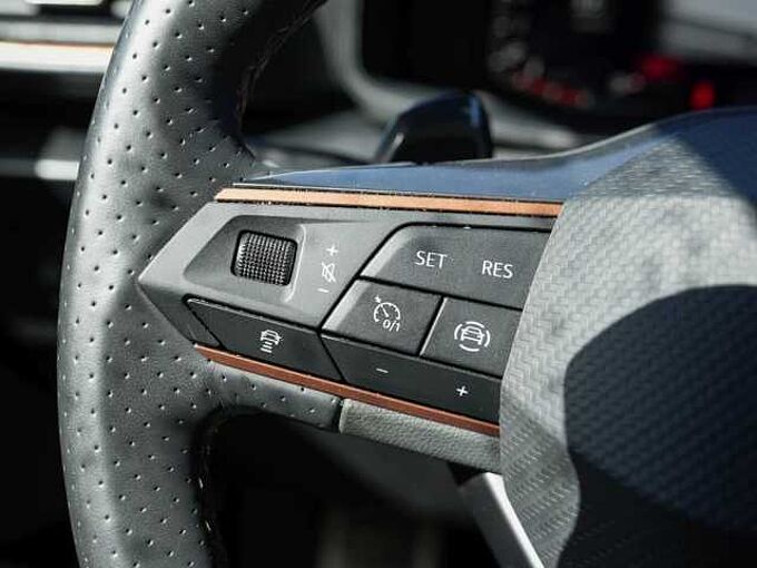 CUPRA Leon Sportstourer 2.0 TSI DSG Navi/BEATS/RFK/ACC 