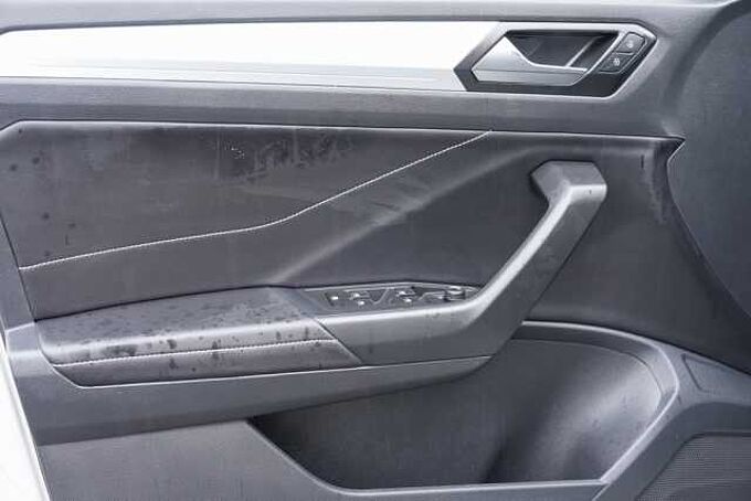 Volkswagen T-Roc 1.0 TSI GOAL /Navi/LED+/ACC/DAB+ 