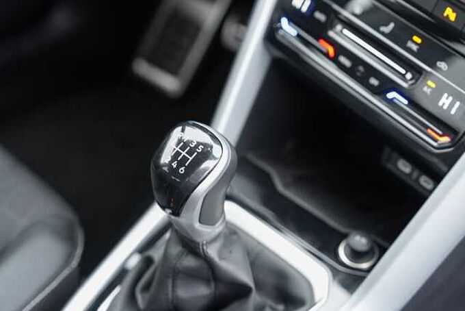 Volkswagen T-Roc 1.0 TSI GOAL /Navi/LED+/ACC/DAB+ 