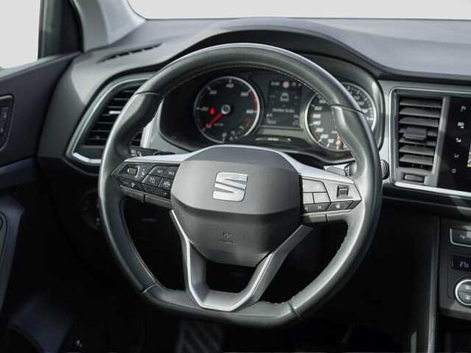 SEAT Ateca 2.0 TDI DSG Style /LED/Navi/BEATS/pACC/RFK 