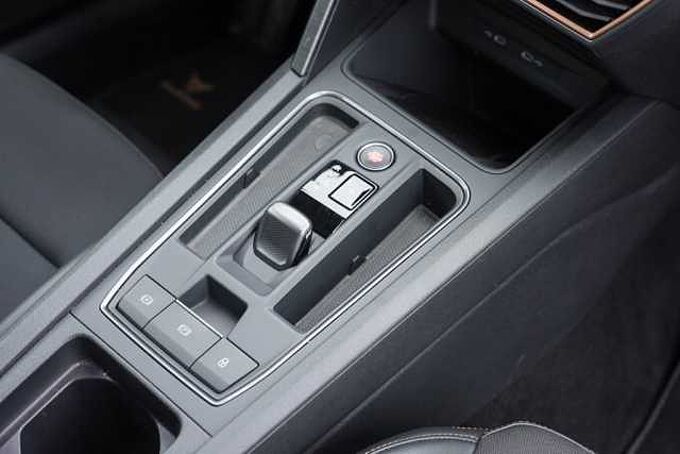 CUPRA Formentor TDI DSG 4Drive /Navi/LED/ACC/RFK/DAB+ 