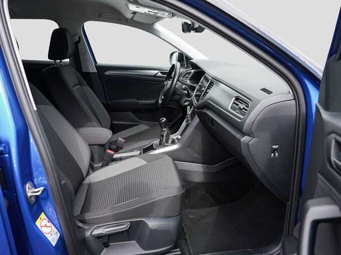 Volkswagen T-Roc 1.5 TSI ACTIVE /Navi/ACC/AppConnect/DAB+ 
