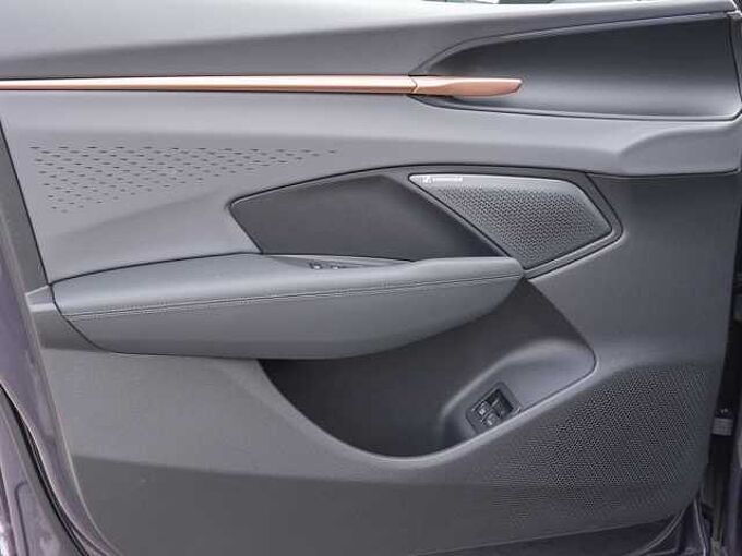 CUPRA Terramar 1.5 e-Hybrid DSG VZ /MatrixLED/HuD/Navi 