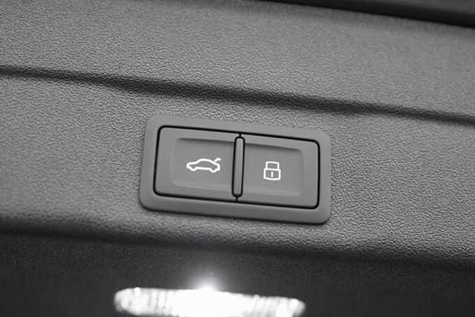 Audi A5 Avant e-hybrid quattro S line 