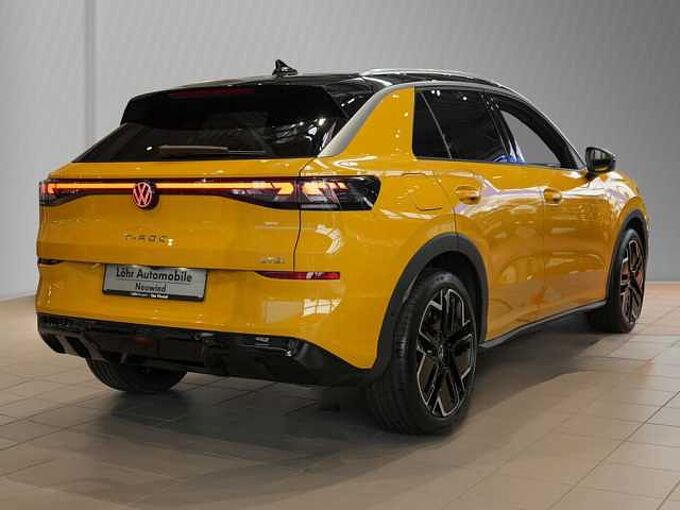 Volkswagen T-Roc 1.5 l eTSI OPF DSG R-Line VSA 