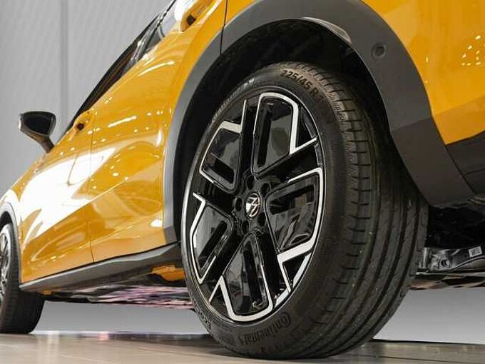 Volkswagen T-Roc 1.5 l eTSI OPF DSG R-Line VSA 
