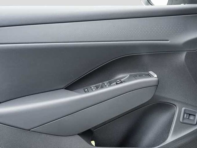 Volkswagen T-Roc 1.5 l eTSI OPF DSG R-Line VSA 
