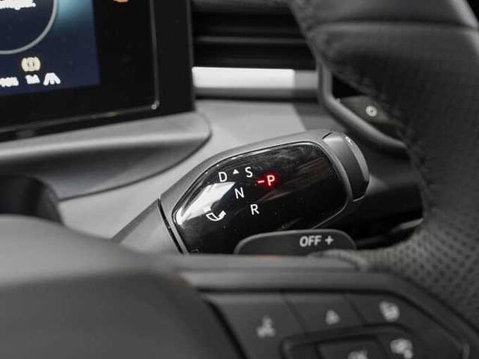 Volkswagen T-Roc 1.5 l eTSI OPF DSG R-Line VSA 