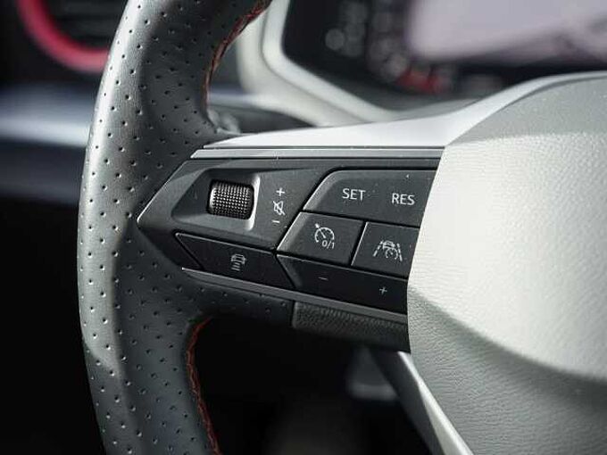 SEAT Arona 1.0 TSI FR /LED/Navi/ACC/Full-Link/DAB+ 