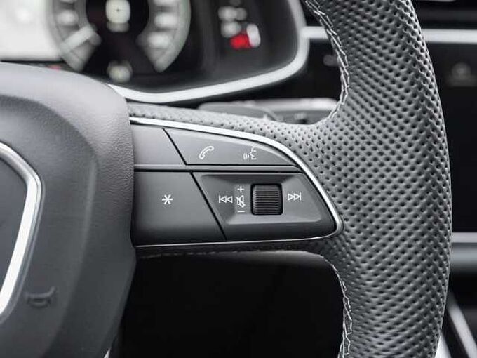 Audi Q7 S line TFSI e quattro S line B&O AHK Matrix-LED 
