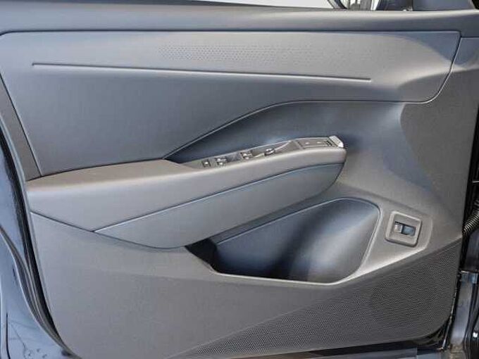 Volkswagen T-Roc 1.5 l eTSI OPF DSG R-Line VSA 