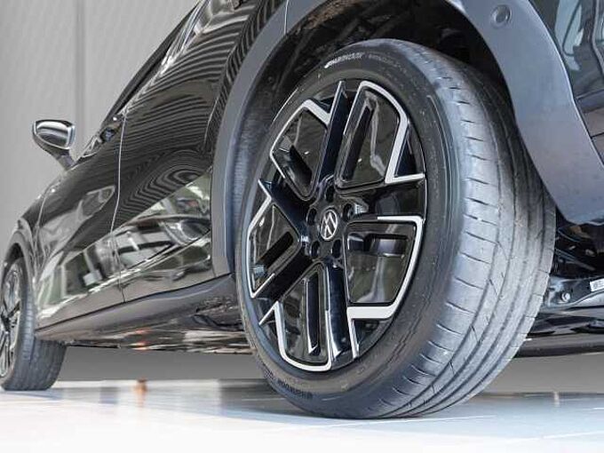 Volkswagen T-Roc 1.5 l eTSI OPF DSG R-Line VSA 